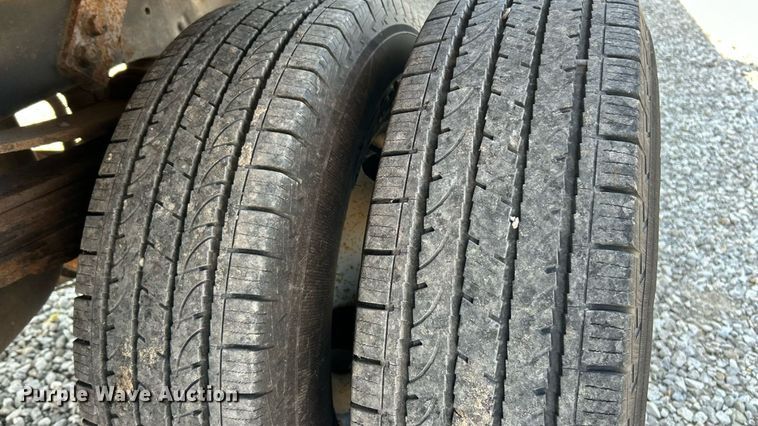 image for item EK8495 2012 Ford F350 Super Duty XL SuperCab flatbed pickup truck