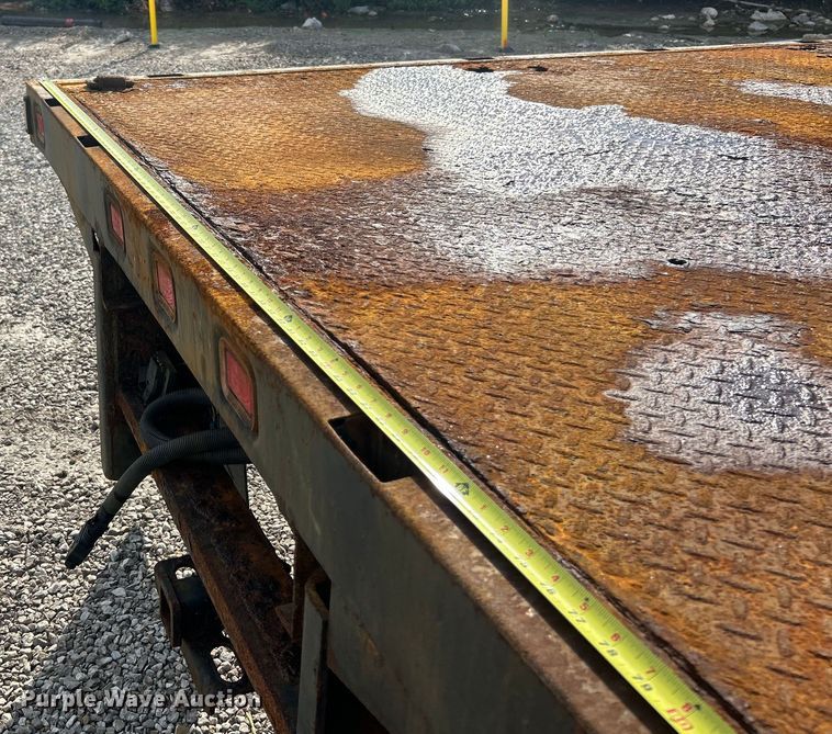 image for item EK8496 2009 Ford F350 Super Duty XL flatbed pickup truck