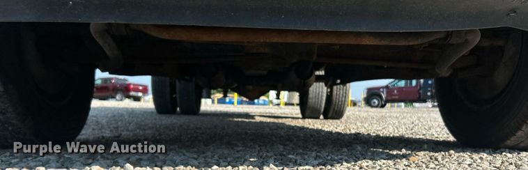 image for item EK8496 2009 Ford F350 Super Duty XL flatbed pickup truck