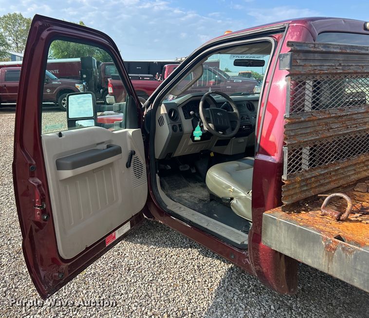 image for item EK8496 2009 Ford F350 Super Duty XL flatbed pickup truck