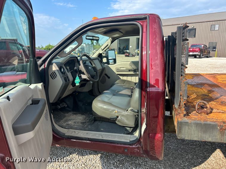 image for item EK8496 2009 Ford F350 Super Duty XL flatbed pickup truck