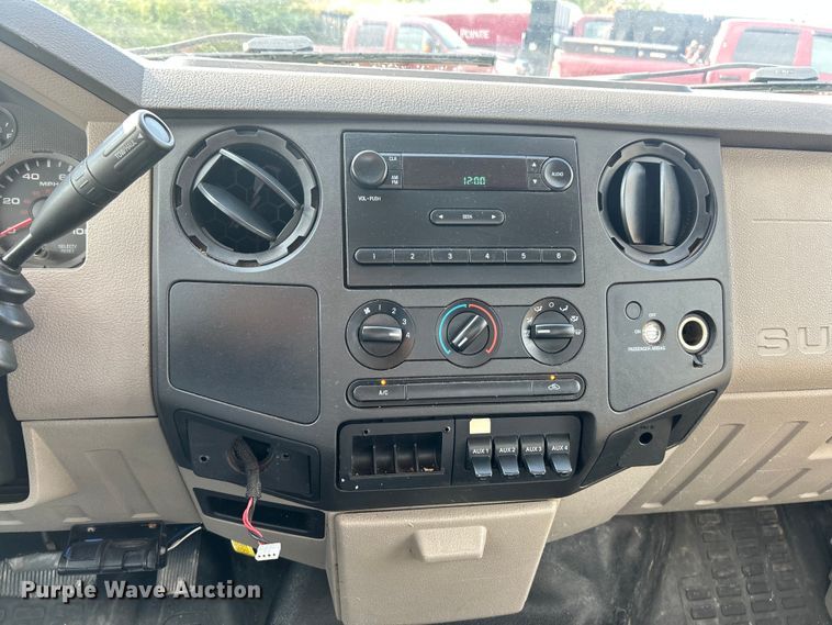 image for item EK8496 2009 Ford F350 Super Duty XL flatbed pickup truck