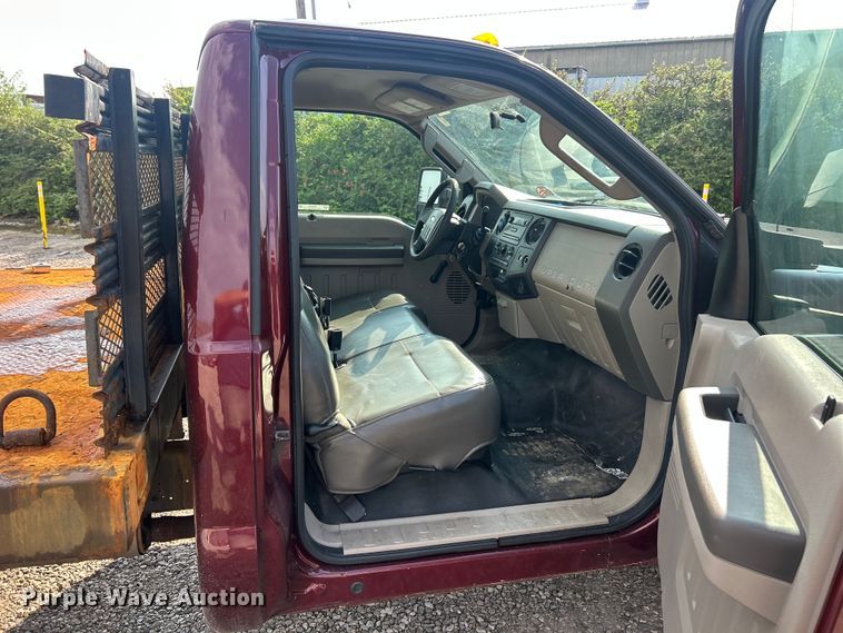 image for item EK8496 2009 Ford F350 Super Duty XL flatbed pickup truck