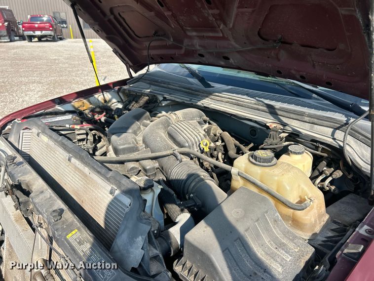 image for item EK8496 2009 Ford F350 Super Duty XL flatbed pickup truck