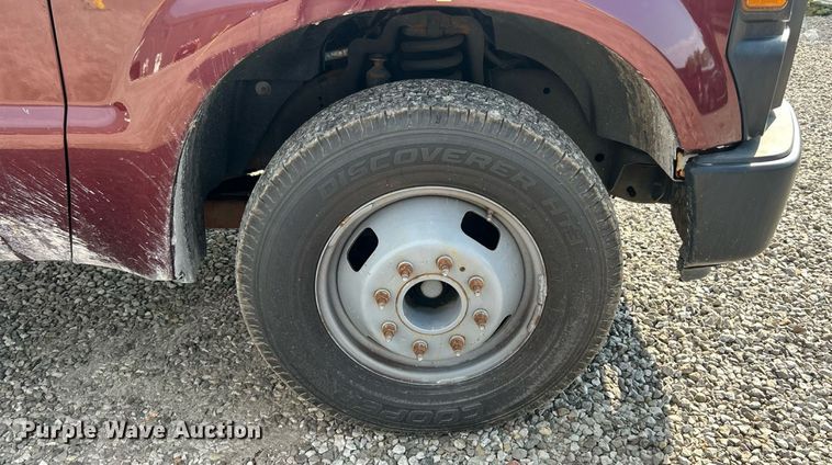 image for item EK8496 2009 Ford F350 Super Duty XL flatbed pickup truck