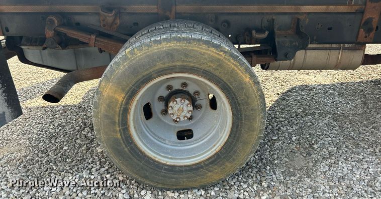 image for item EK8496 2009 Ford F350 Super Duty XL flatbed pickup truck