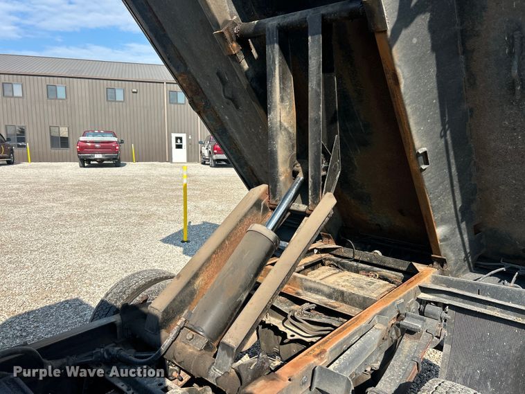 image for item EK8497 2015 Ford F450 Super Duty XL dump truck