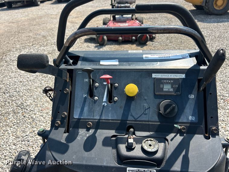 image for item EK8499 2015 Exmark S Series ZTR lawn mower