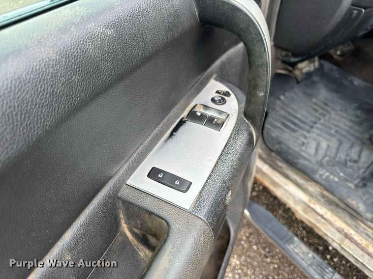 image for item EM2208 2009 Chevrolet Silverado 2500HD pickup truck