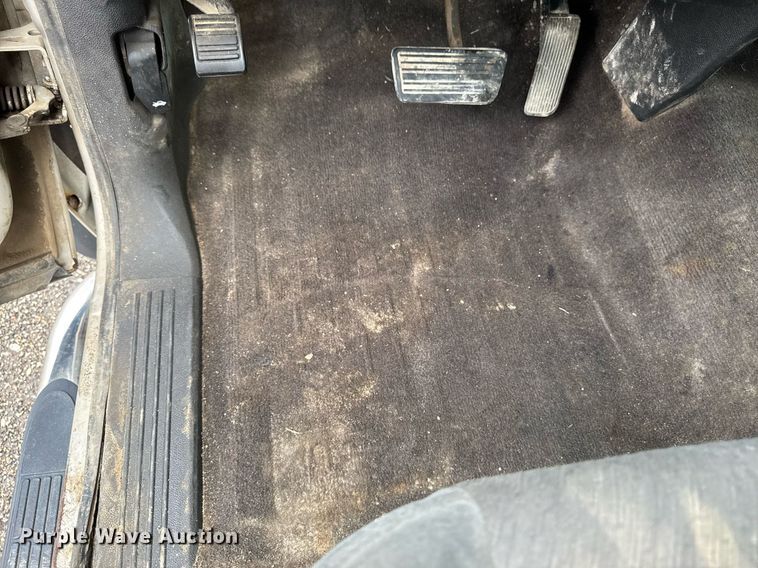 image for item EM2208 2009 Chevrolet Silverado 2500HD pickup truck