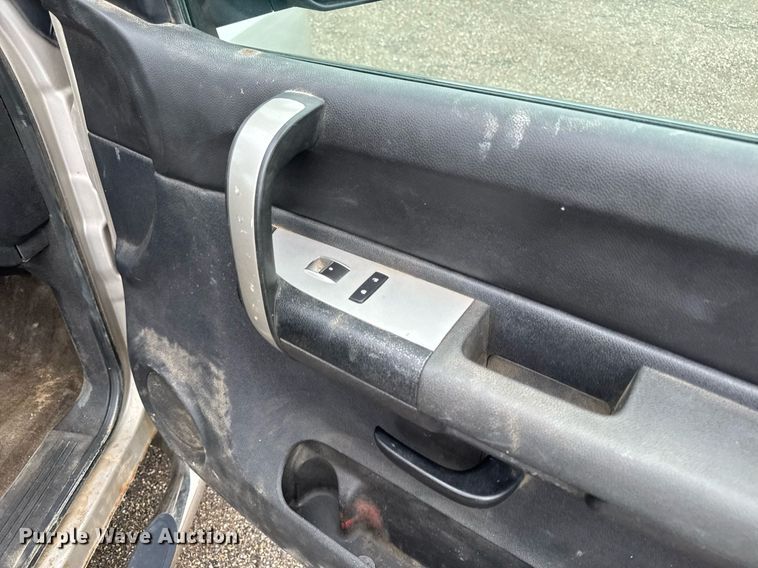 image for item EM2208 2009 Chevrolet Silverado 2500HD pickup truck