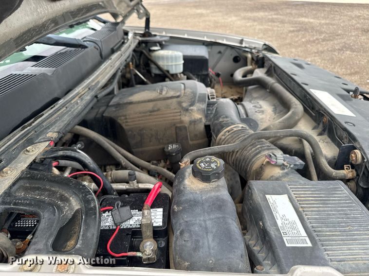 image for item EM2208 2009 Chevrolet Silverado 2500HD pickup truck