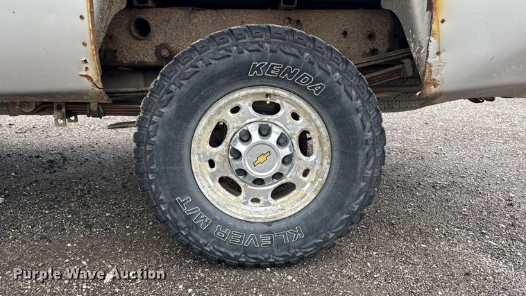 image for item EM2208 2009 Chevrolet Silverado 2500HD pickup truck