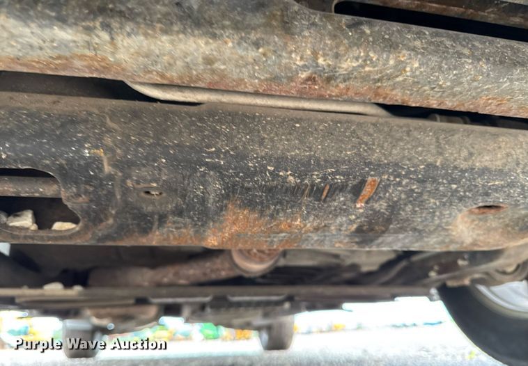 image for item EM2224 2011 Chevrolet Traverse LT SUV