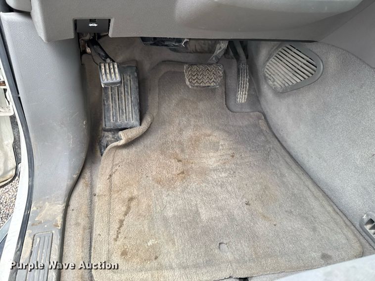 image for item EM2224 2011 Chevrolet Traverse LT SUV