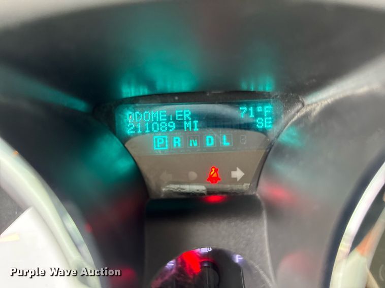 image for item EM2224 2011 Chevrolet Traverse LT SUV