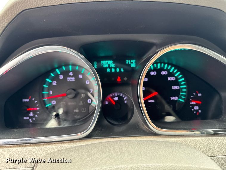 image for item EM2224 2011 Chevrolet Traverse LT SUV