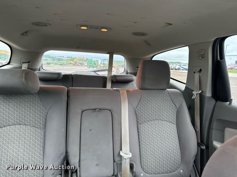 image for item EM2224 2011 Chevrolet Traverse LT SUV