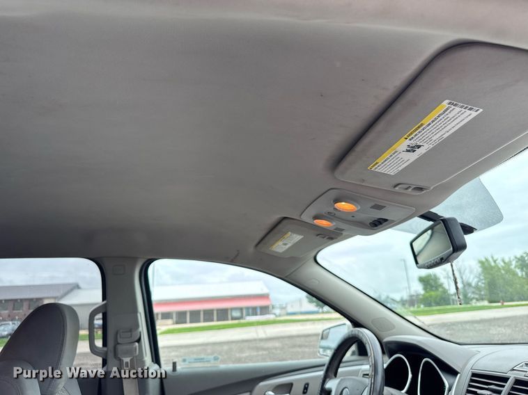 image for item EM2224 2011 Chevrolet Traverse LT SUV