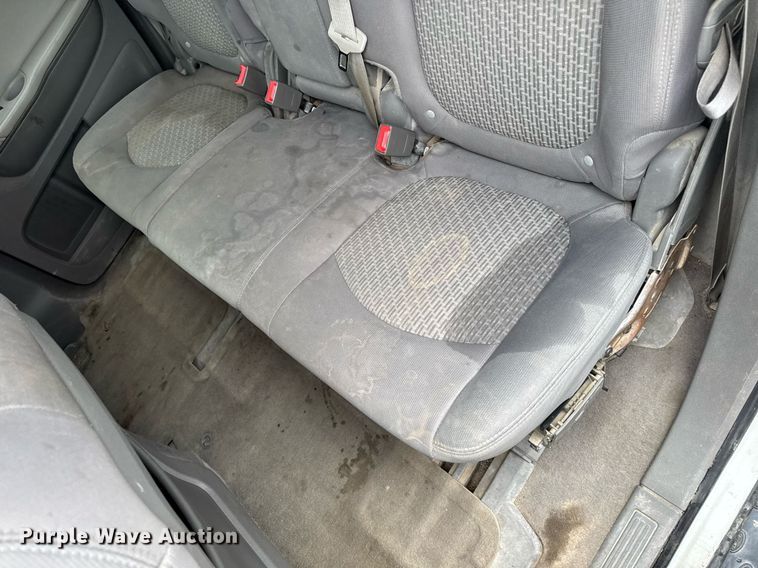 image for item EM2224 2011 Chevrolet Traverse LT SUV