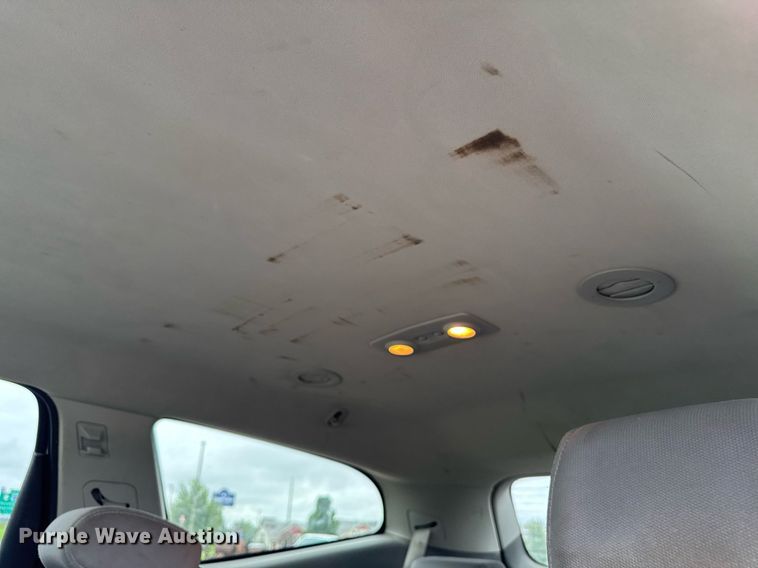 image for item EM2224 2011 Chevrolet Traverse LT SUV