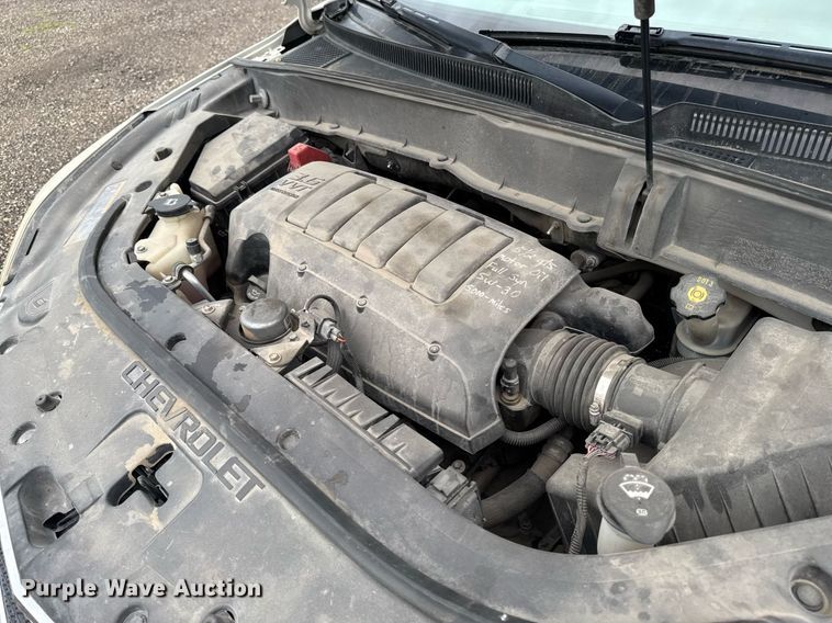 image for item EM2224 2011 Chevrolet Traverse LT SUV