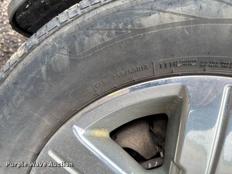 image for item EM2224 2011 Chevrolet Traverse LT SUV