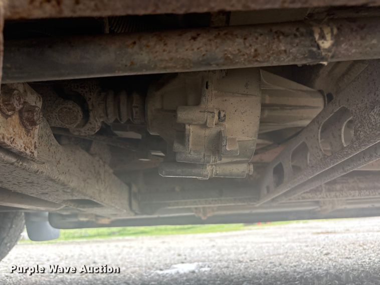 image for item EM2226 2002 Chevrolet Silverado 1500 Ext. Cab pickup truck