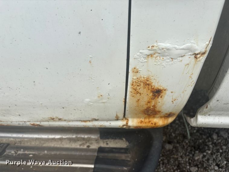 image for item EM2226 2002 Chevrolet Silverado 1500 Ext. Cab pickup truck