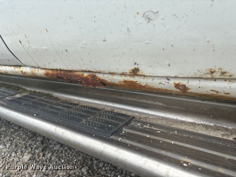 image for item EM2226 2002 Chevrolet Silverado 1500 Ext. Cab pickup truck