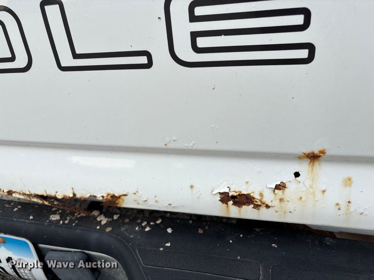 image for item EM2226 2002 Chevrolet Silverado 1500 Ext. Cab pickup truck