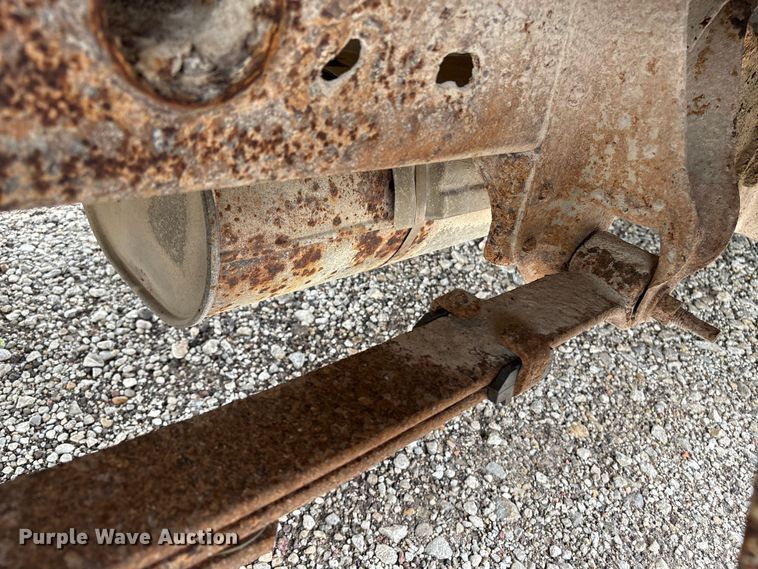 image for item EM2226 2002 Chevrolet Silverado 1500 Ext. Cab pickup truck