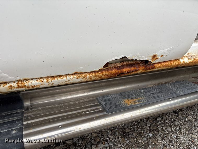 image for item EM2226 2002 Chevrolet Silverado 1500 Ext. Cab pickup truck