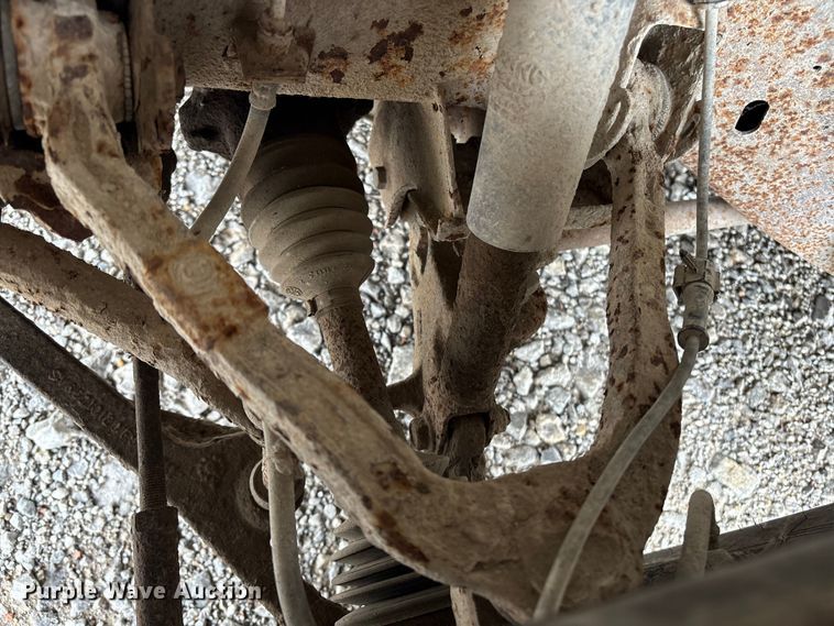 image for item EM2226 2002 Chevrolet Silverado 1500 Ext. Cab pickup truck