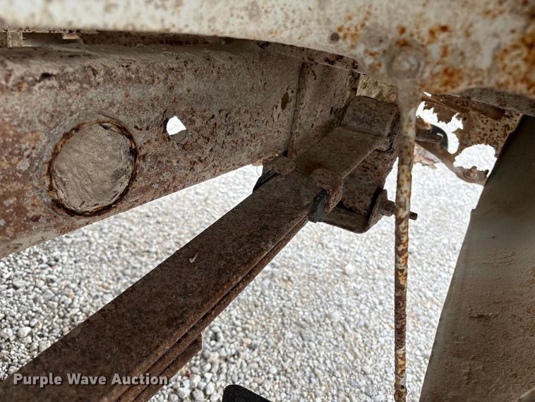 image for item EM2226 2002 Chevrolet Silverado 1500 Ext. Cab pickup truck