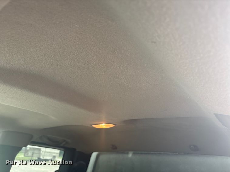 image for item EM2226 2002 Chevrolet Silverado 1500 Ext. Cab pickup truck