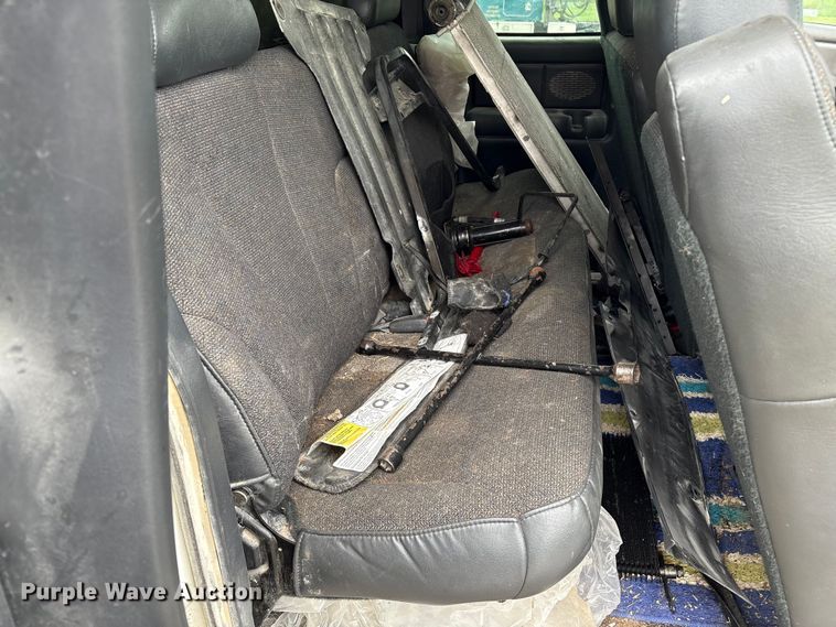 image for item EM2226 2002 Chevrolet Silverado 1500 Ext. Cab pickup truck