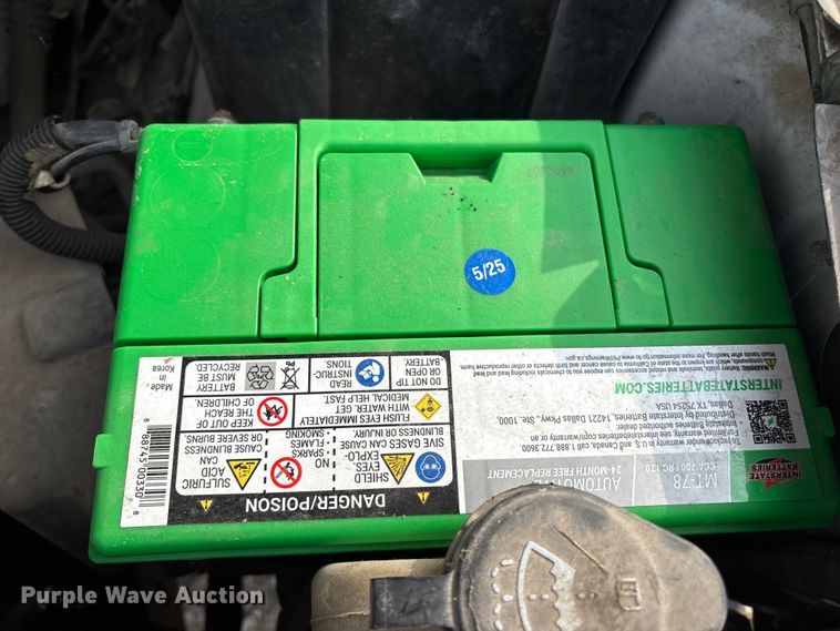 image for item EM2226 2002 Chevrolet Silverado 1500 Ext. Cab pickup truck