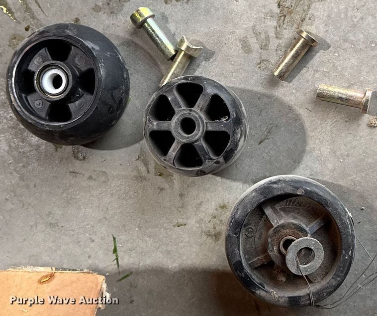 image for item EM2264 John Deere 1445  lawn mower