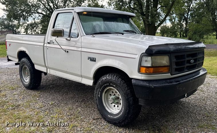 image for item EM2268 1996 Ford F150 pickup truck