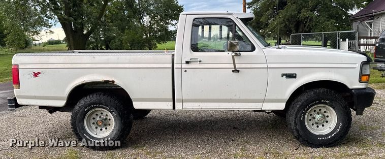 image for item EM2268 1996 Ford F150 pickup truck
