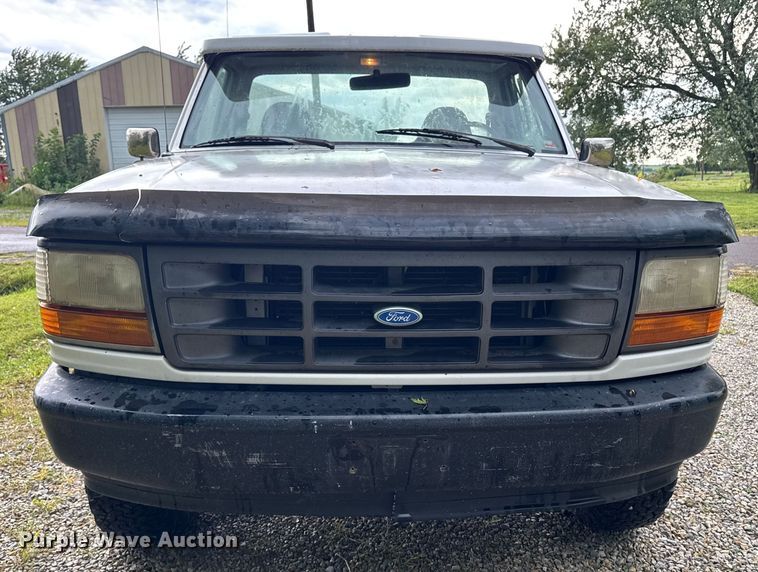 image for item EM2268 1996 Ford F150 pickup truck