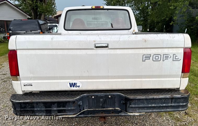 image for item EM2268 1996 Ford F150 pickup truck