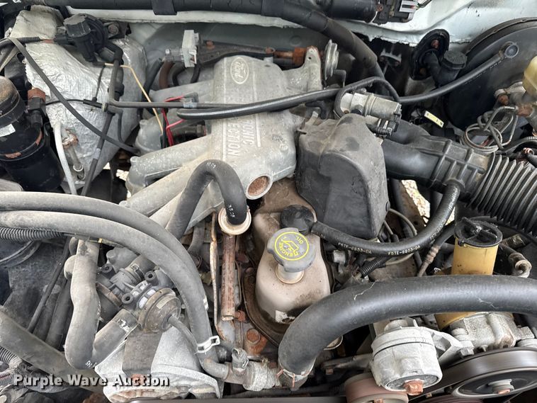 image for item EM2268 1996 Ford F150 pickup truck