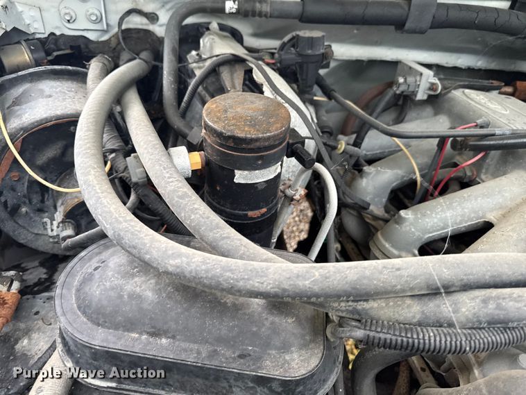 image for item EM2268 1996 Ford F150 pickup truck