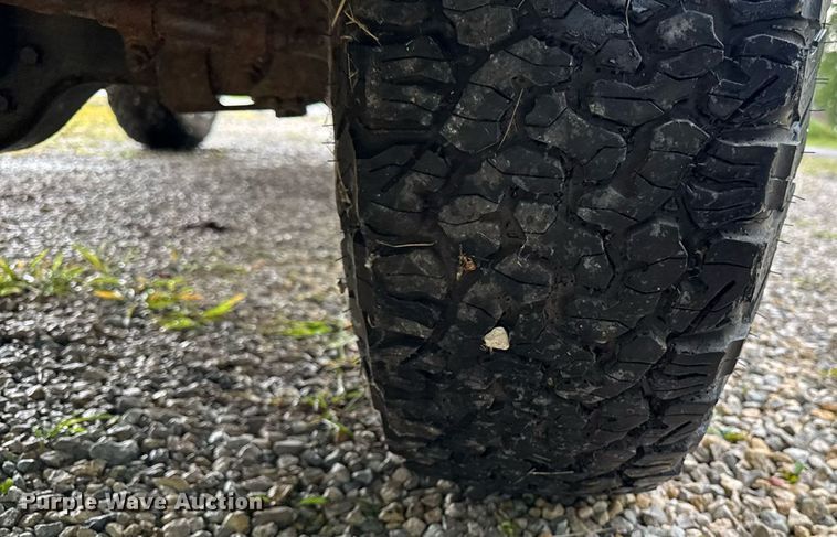 image for item EM2268 1996 Ford F150 pickup truck