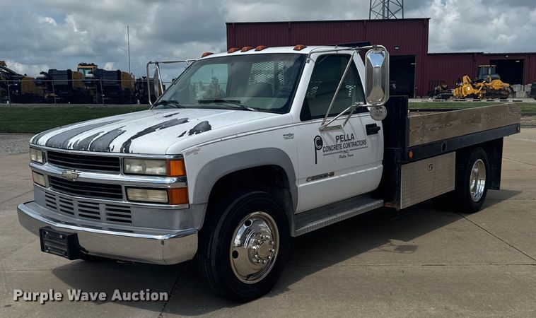 image for item EM2278 1995 Chevrolet C3500 flatbed pickup truck