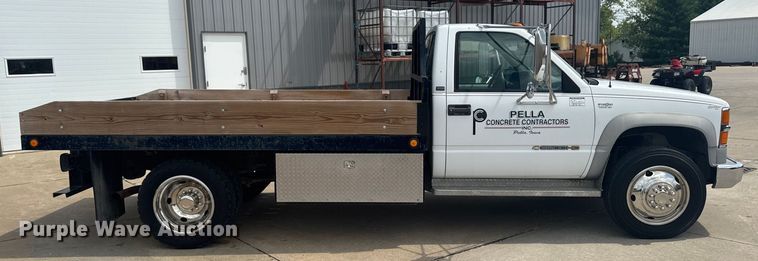 image for item EM2278 1995 Chevrolet C3500 flatbed pickup truck