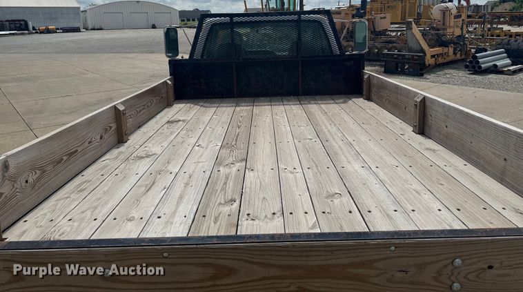 image for item EM2278 1995 Chevrolet C3500 flatbed pickup truck