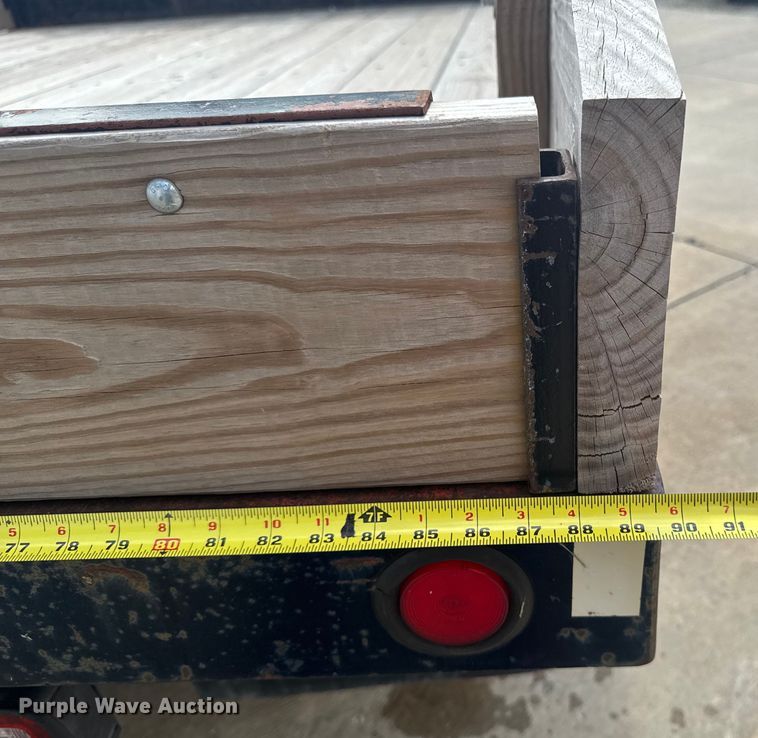 image for item EM2278 1995 Chevrolet C3500 flatbed pickup truck